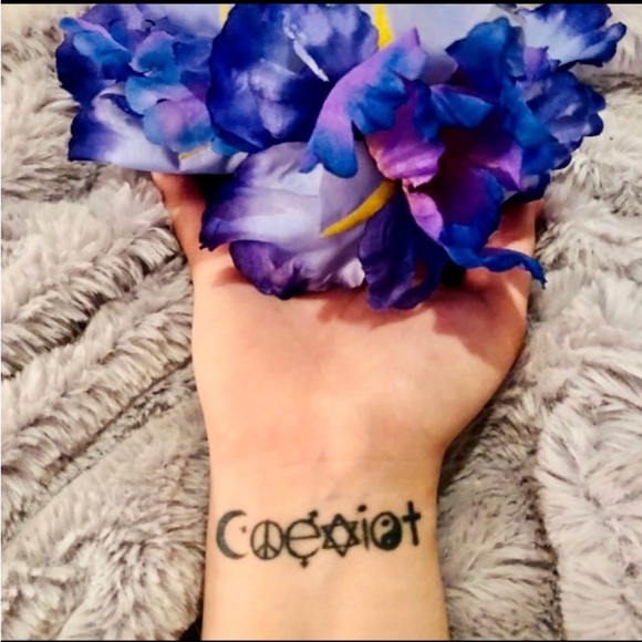 STEVIE NICKS Vintage Fleetwood Mac 8X10 Framed Photo - Picture 3 of 6